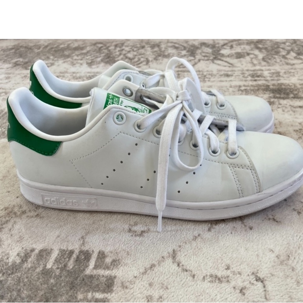 Adidas White and Green Stan Smith Endorsed Sneakers Sz 8.5 - Picture 2 of 10